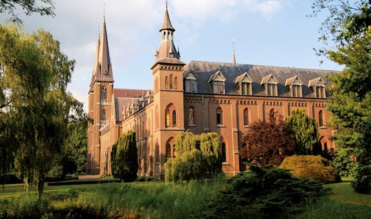 Abadía Notre-Dame de Koningshoeven (Tilburgo, Países Bajos)